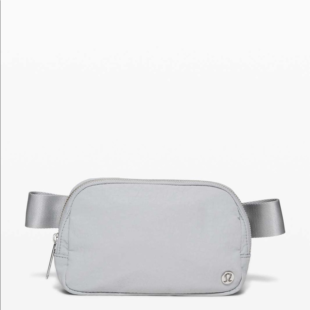 Lululemon Everywhere Belt Bag